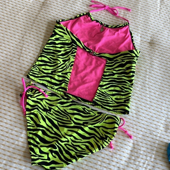 𝅺JUSTICE & OLD NAVY swim suit lot - Picture 3 of 9